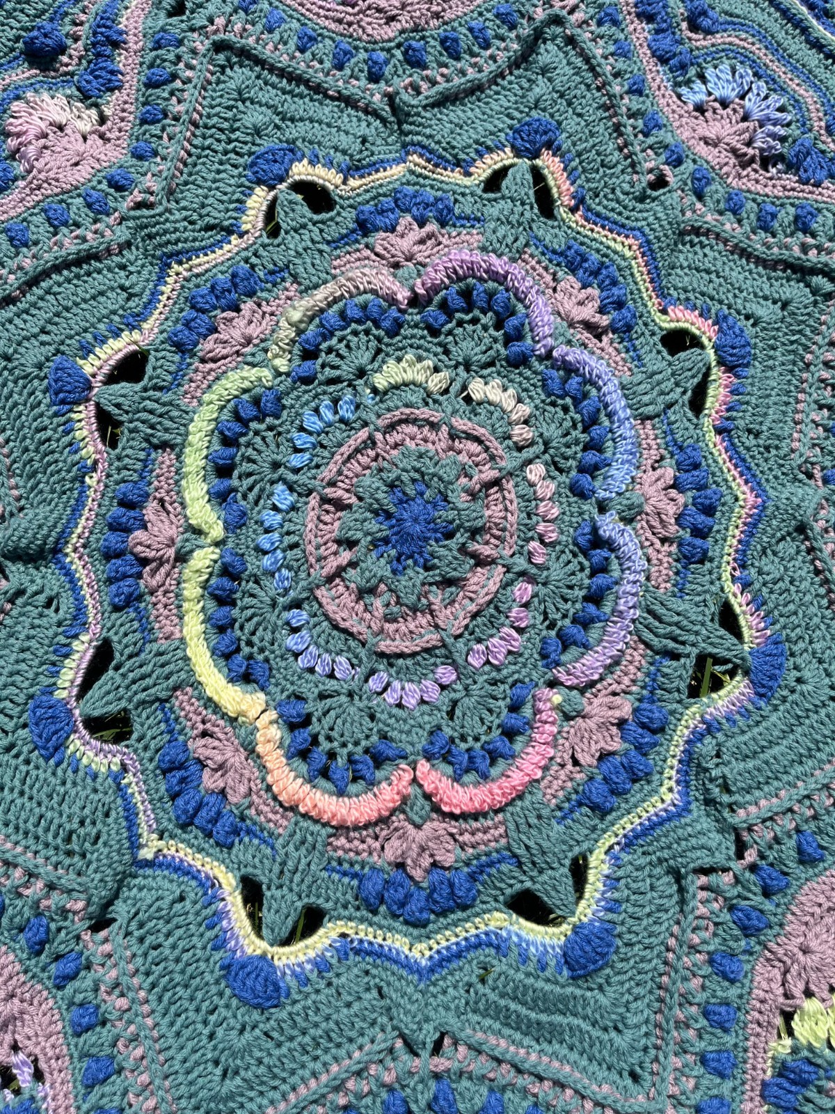 Handmade Afghan "Dinflower" Mandala Style Blue/Green/Variegated gallery