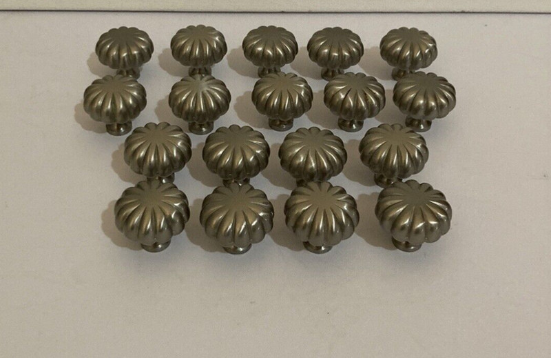 Cabinet Knobs Pulls Melon Scalloped Flower Satin Nickel Boho Retro (lot of 18) gallery