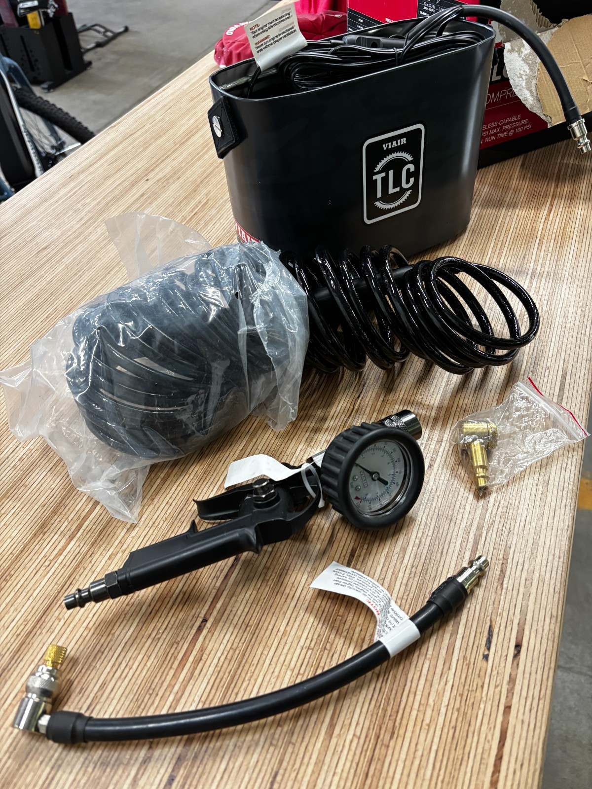 Viair TLC LITE 00071 Portable Compressor gallery