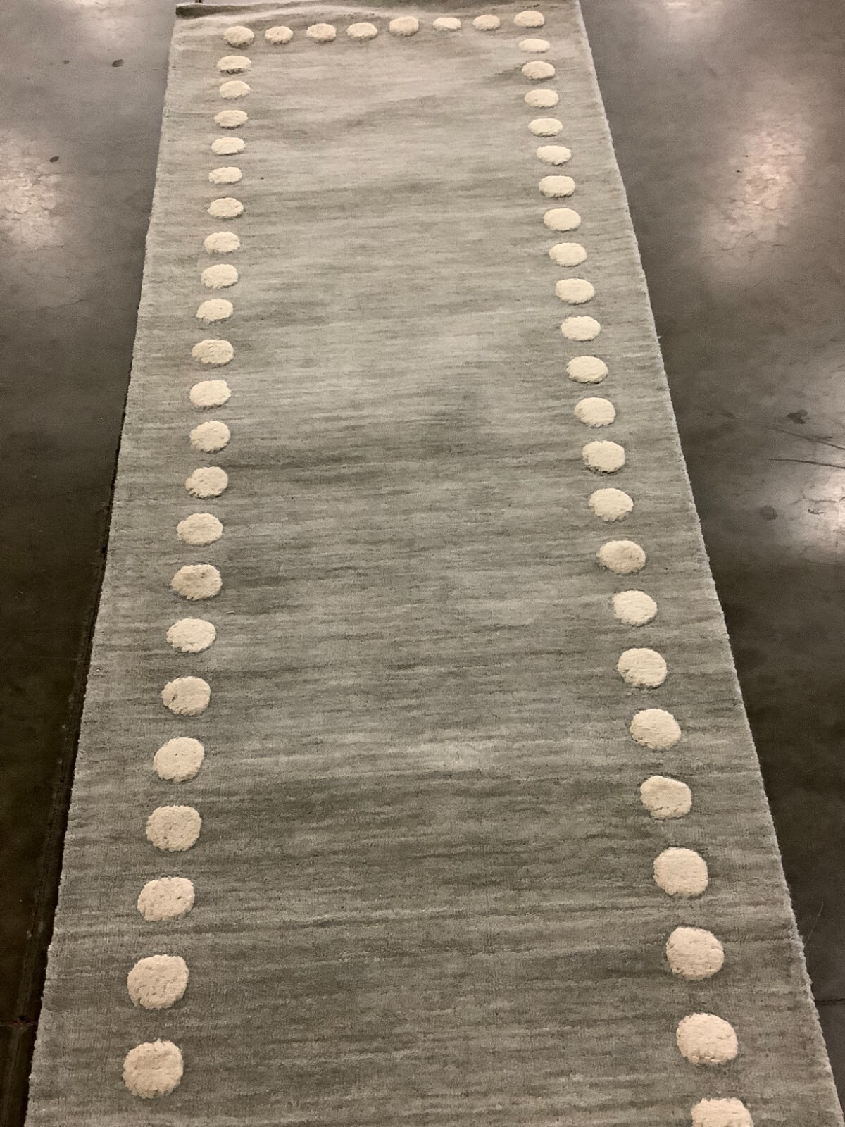 GREY 2'-6" x 8'-0" Flaw in Rug, Reduced Price 1172673690 SFK802F-28 gallery