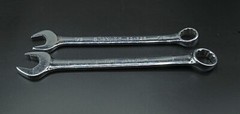 Stanley SAE Combo Wrenches, 2 Pack, 1″ (79-135) and 7/8″ (95-928)