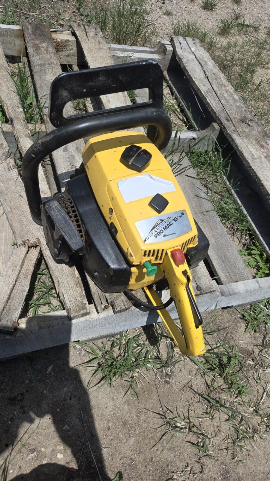 McCulloch Pro Mac 10-10s Running Chainsaw Power Head Only gallery