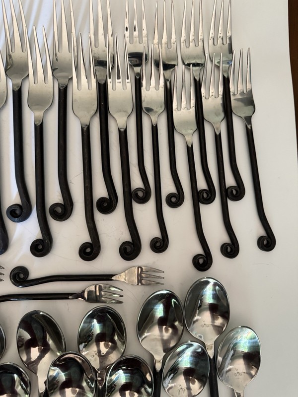 Gourmet Settings Scroll/Treble Clef Flatware 46 Pc Set – 8 Place Settings gallery