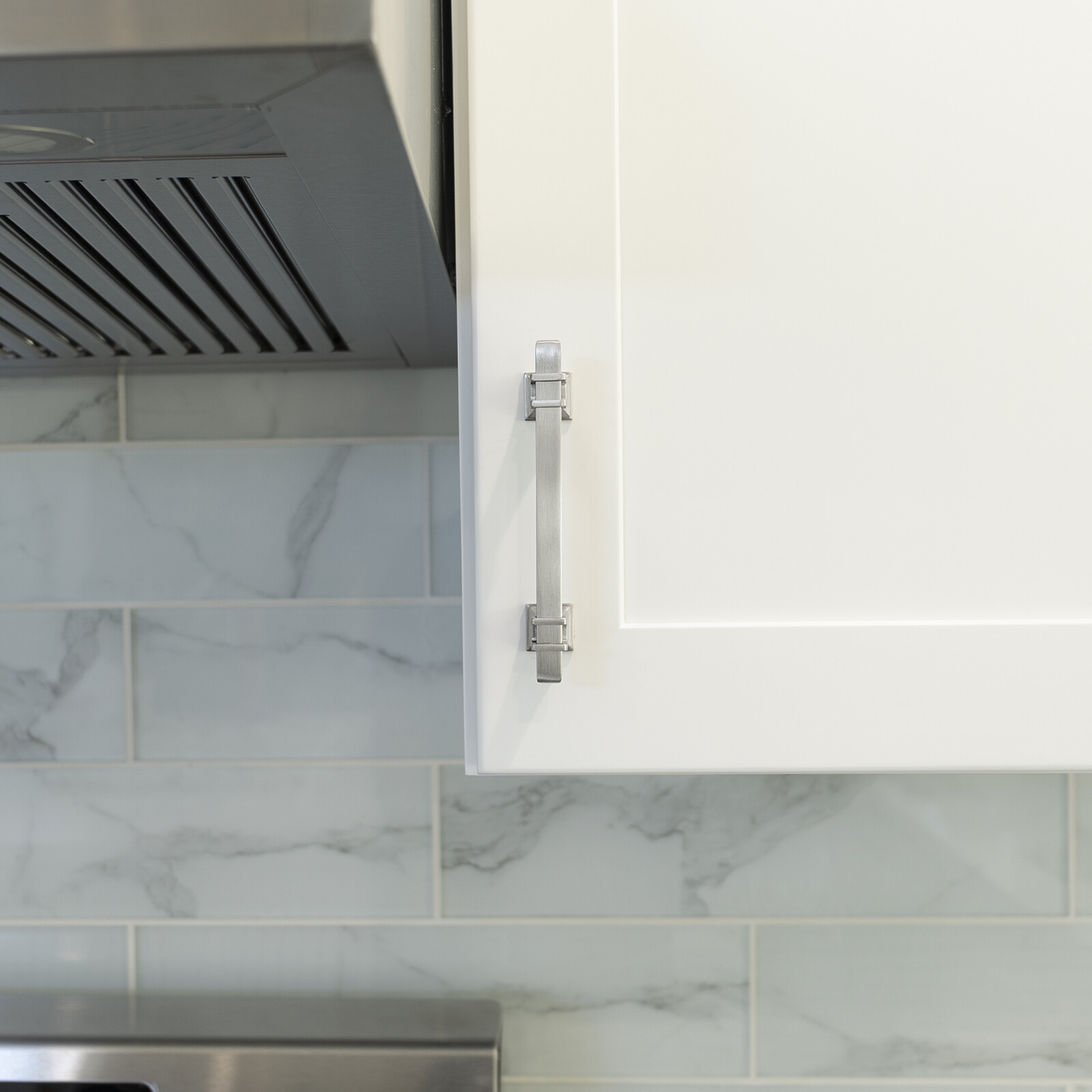 Brushed Nickel Traditional Kitchen Cabinet Handles Pulls Knobs Stainless Steel gallery