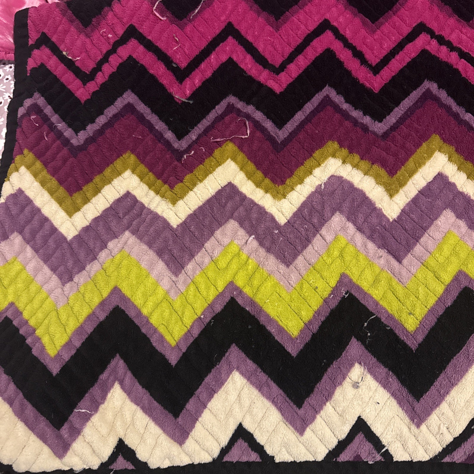 MISSONI x TARGET Throw Blanket Reversible Pink Purple Black White Zig Zag READ gallery