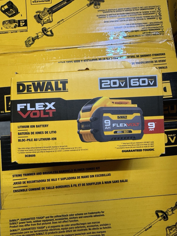 GENUINE DeWALT DCB609 FlexVolt 20V / 60V MAX 9.0Ah 9 AH Lithium-Ion Battery NEW! gallery
