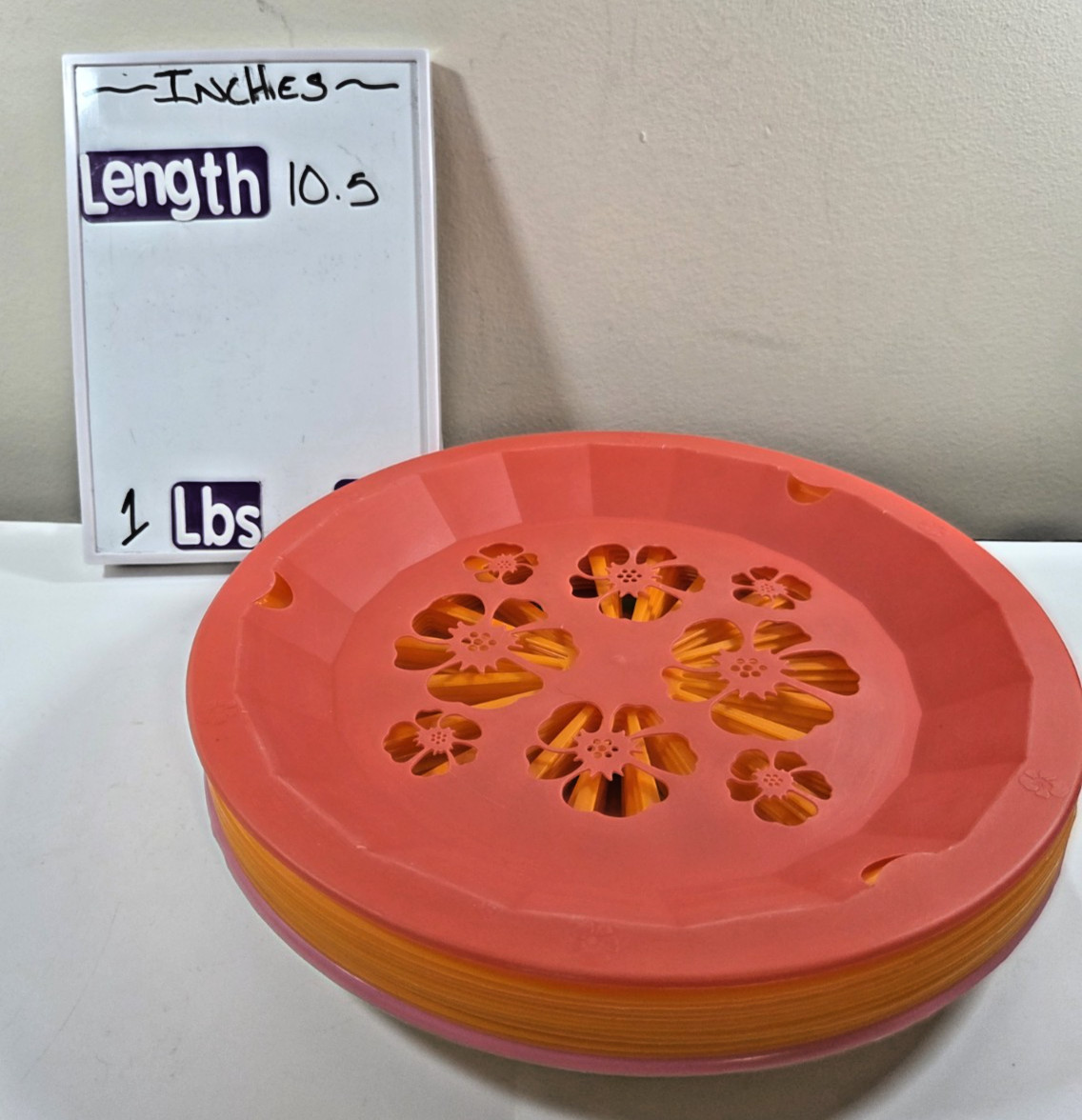 12 Reusable Plastic Paper Plate Holders Assorted Colors/Design Picnic Camping gallery