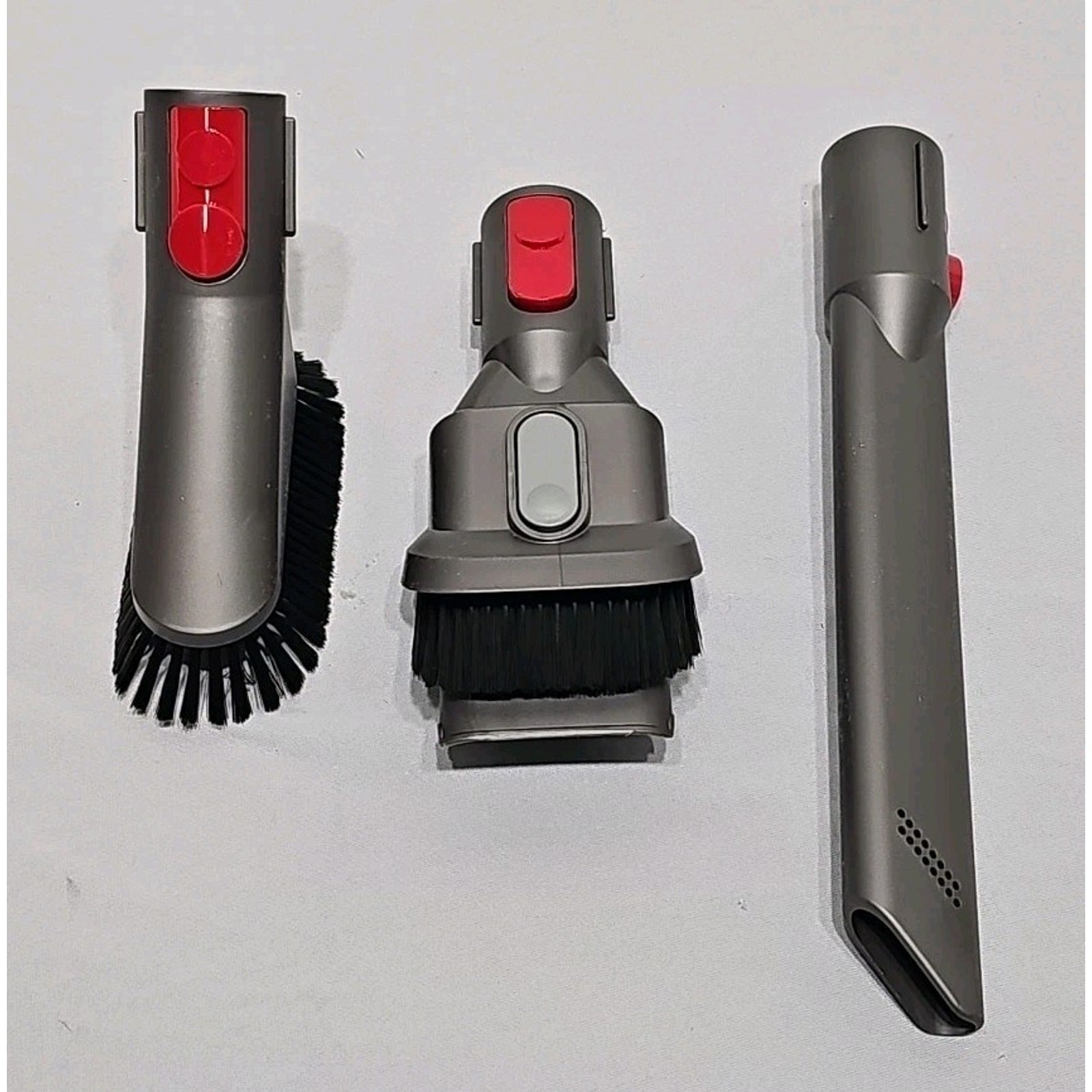 Dyson V7/V8 Cordless Vacuum Cleaner | REPLACEMENT ATTACHMENTS 3-PACK gallery