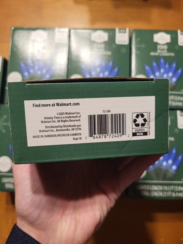 Holiday Time 100 Blue Mini LED Christmas Tree Lights Indoor Outdoor Green Wire gallery