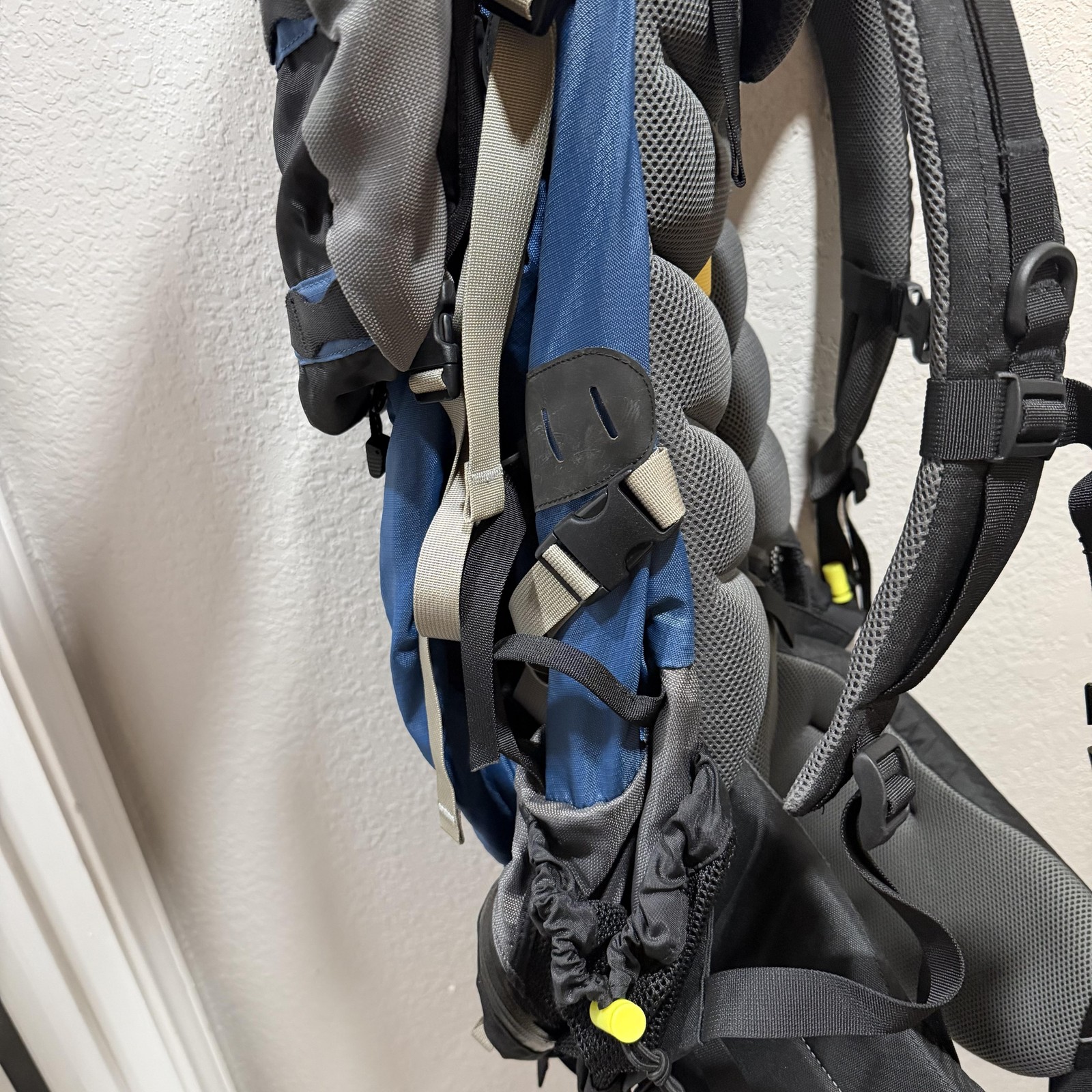 Galyan's Mountain Guide 90 Backpack Blue One Size Hiking Pack Trail Camping 5