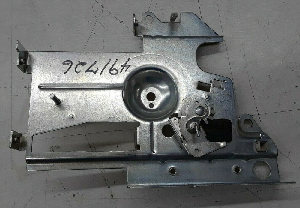 BRIGGS & STRATTON 491726 CONTROL BRACKET 161432,161436,161437,161452