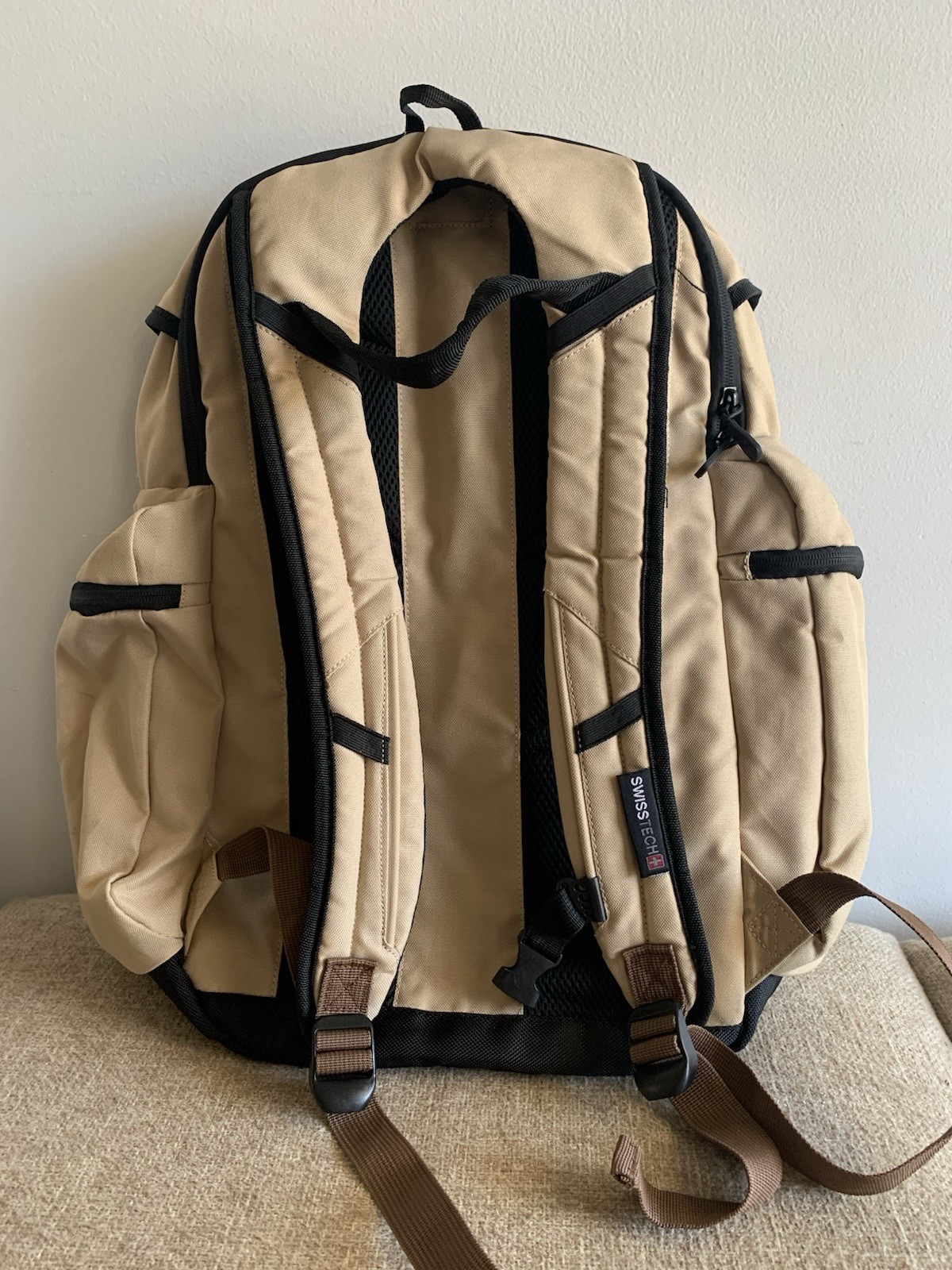 Swiss Tech Banded Backpack 2
