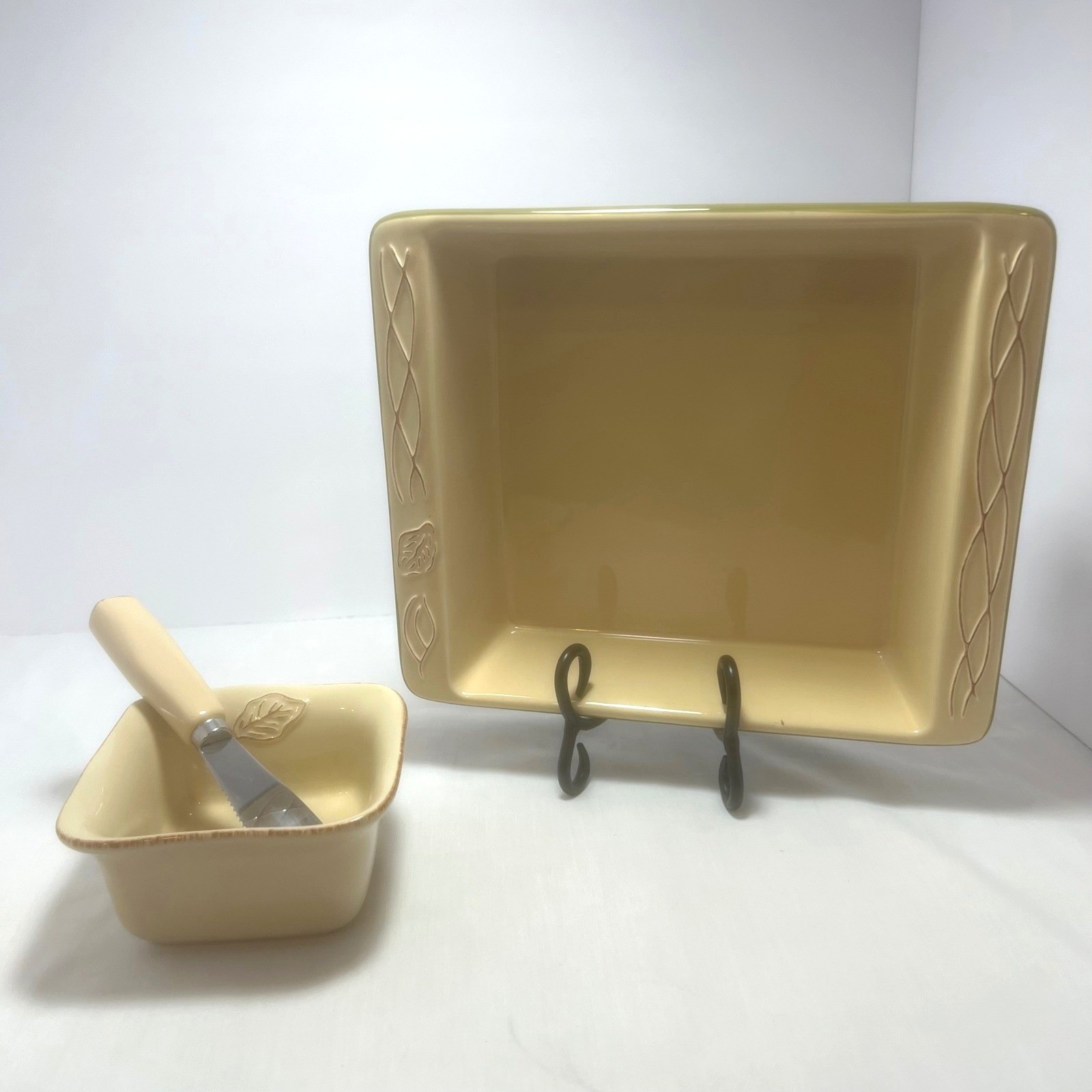 Tastefully Simple Host Collection Bakeware Serving Set Yellow Stoneware Dish gallery