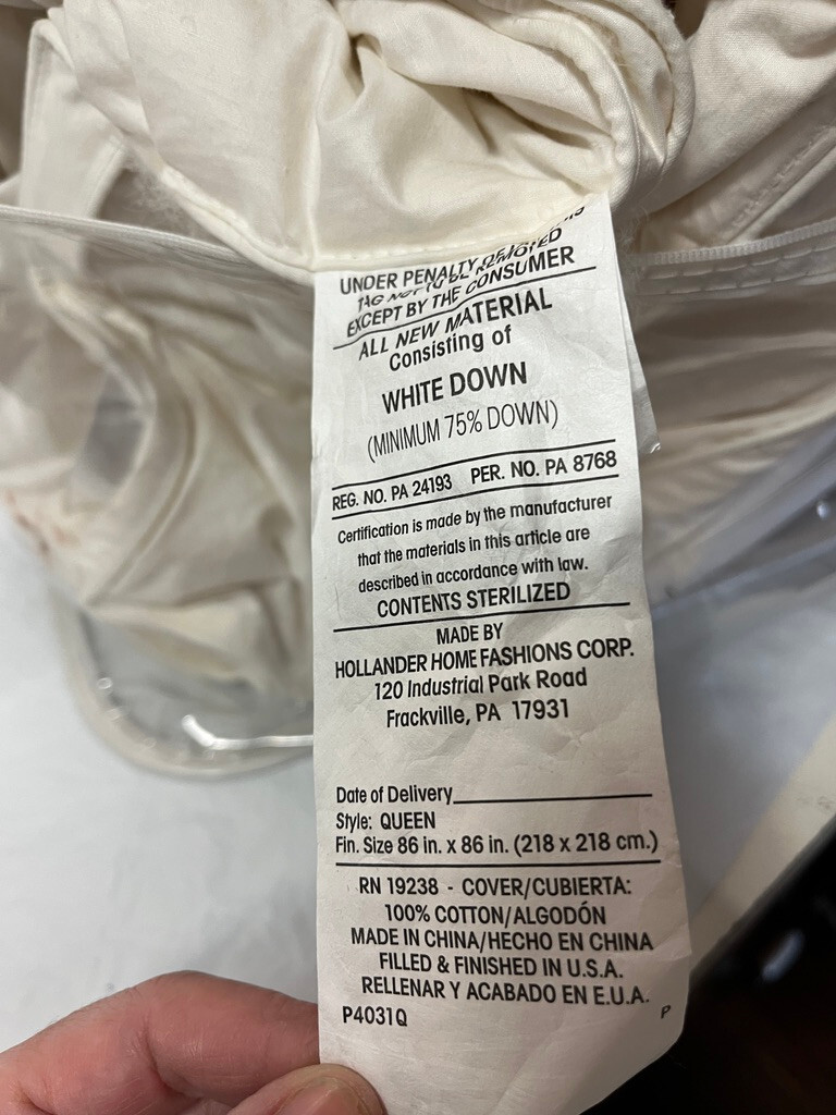 Supreme Down Blanket Comforter Full/Queen, White, 233 Thread Count, New gallery