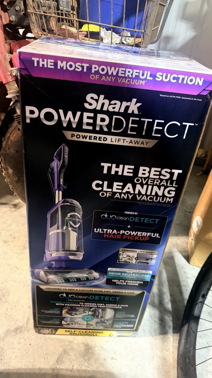 Shark - PowerDetect Upright Vacuum with DuoClean Detect Technology - AZ4002 gallery