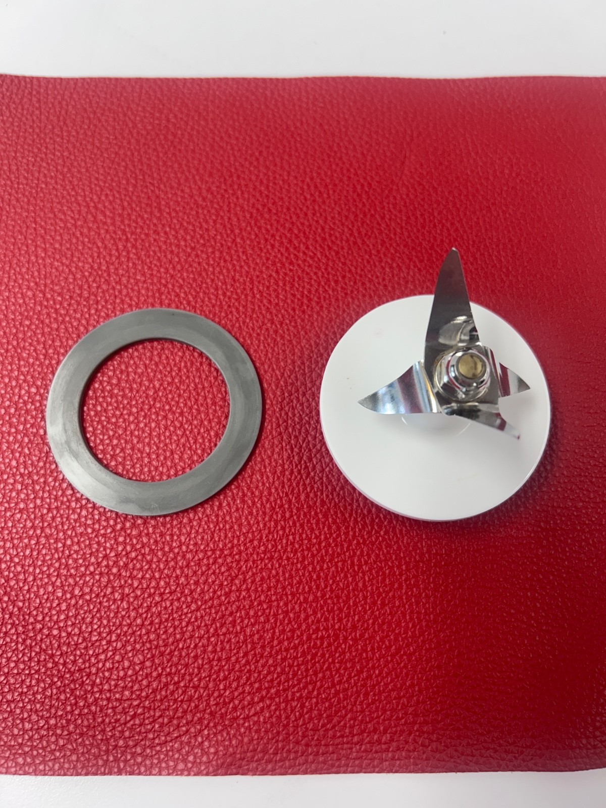 OEM Cuisinart Smart Power Blender Blade and Gasket for 40oz Pitcher Jar gallery