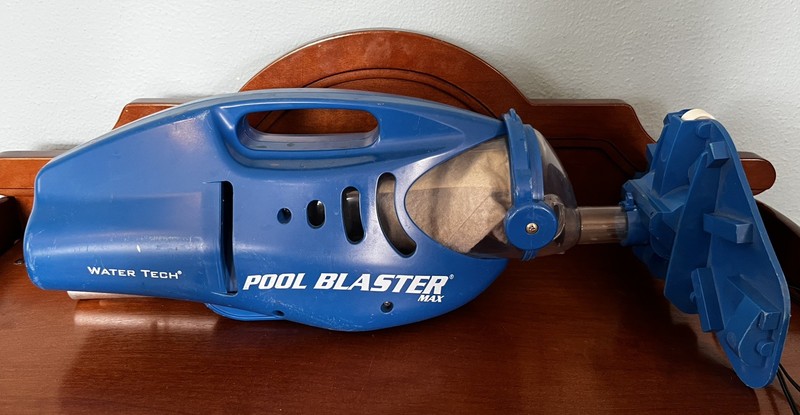 Water Tech Pool Blaster MAX Commercial Cordless Pool Spa Vacuum WORKING C312 gallery