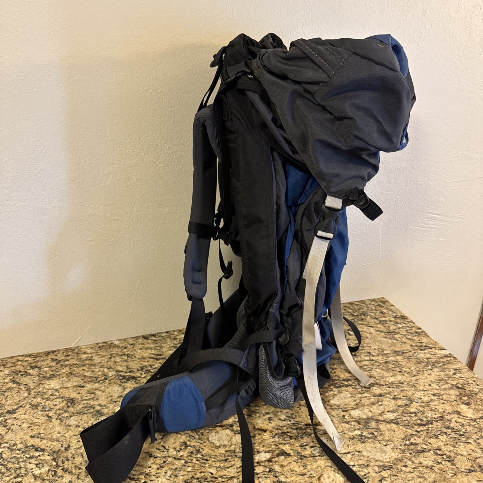 KELTY REDCLOUD 5600 Pack Trail Series Internal Frame Hiking Backpack Great Cond 4