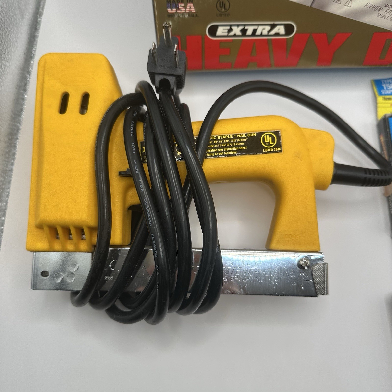 VINTAGE ARROW ETF50PBN USA Made ELECTRIC PROFESSIONAL ELECTRIC STAPLE/NAIL GUN gallery