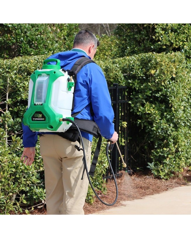 FlowZone Typhoon 3 Variable Pressure, Battery Backpack Sprayer 4-Gallon gallery