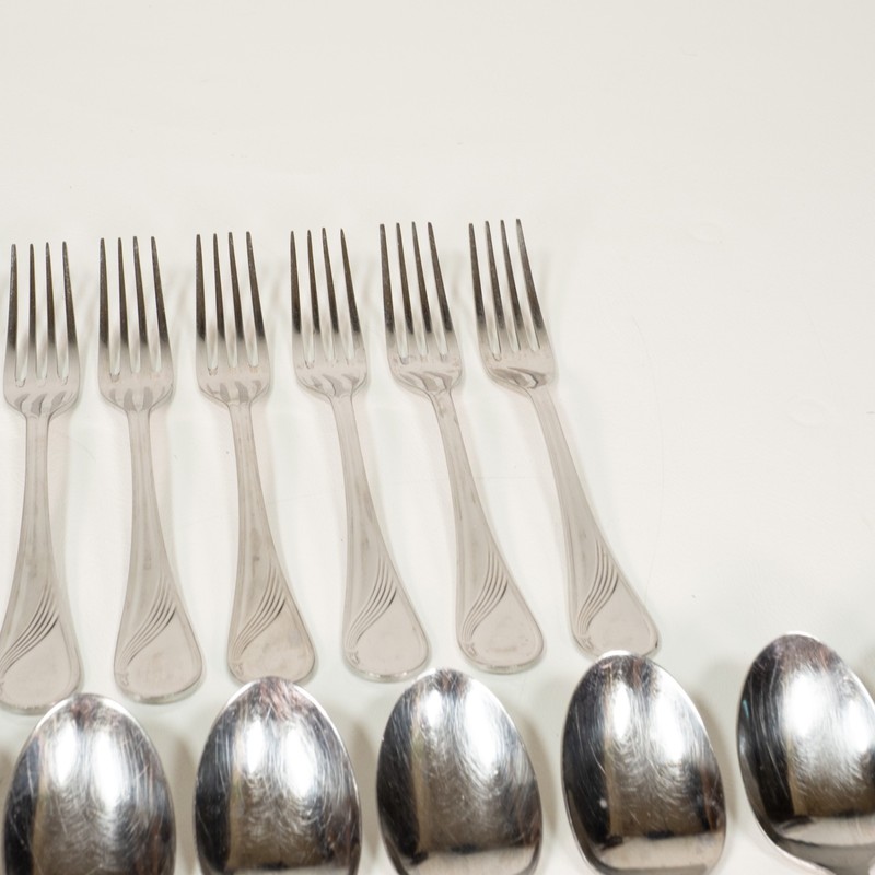 Mafil Vanstahl Unknown Pattern Stainless Steel Flatware Set of 35 Portugal gallery