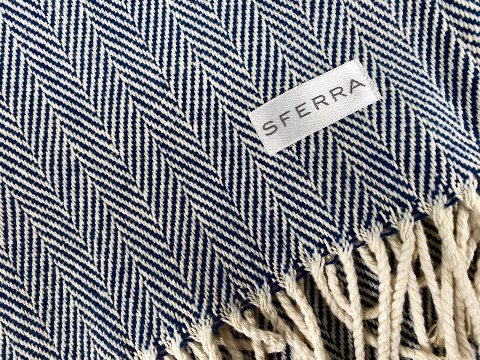 SFERRA Celine 9701 Herringbone Throw Blanket 51" x 71" ~ 100% Cotton ~ Portugal gallery