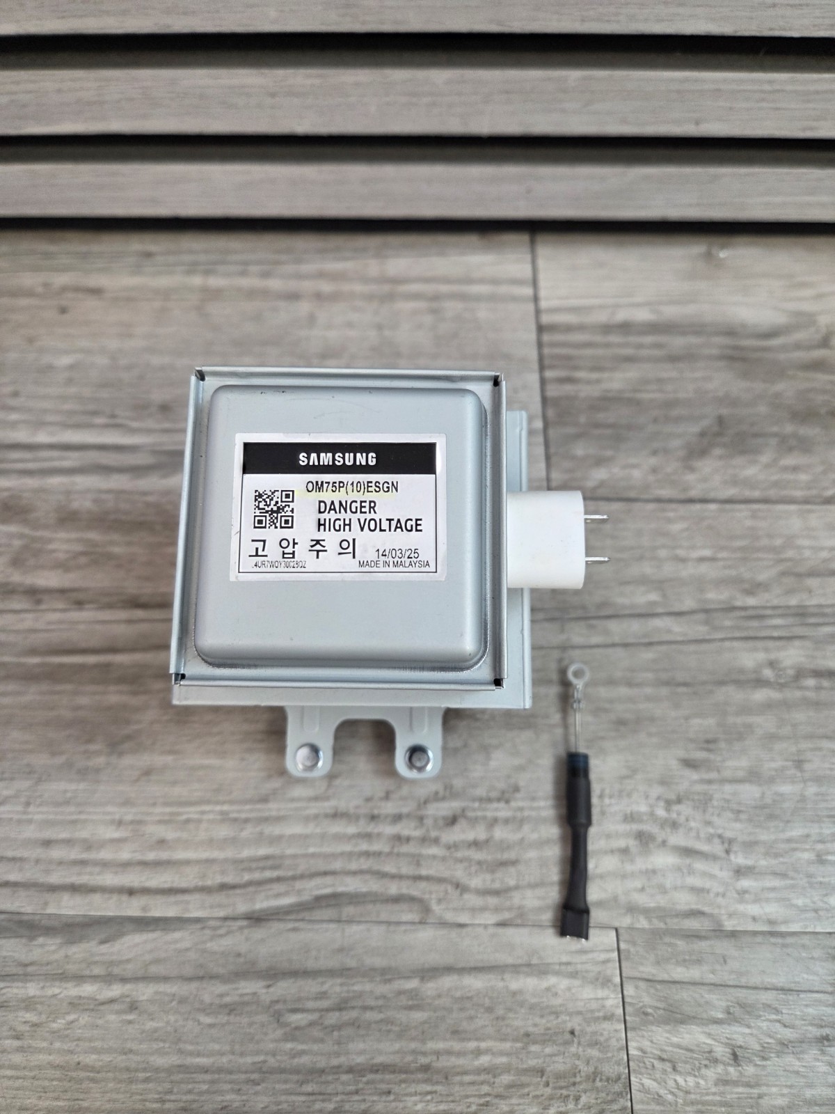 OM75P10ESGN OEM Genuine Samsung Microwave magnetron (MGT) gallery