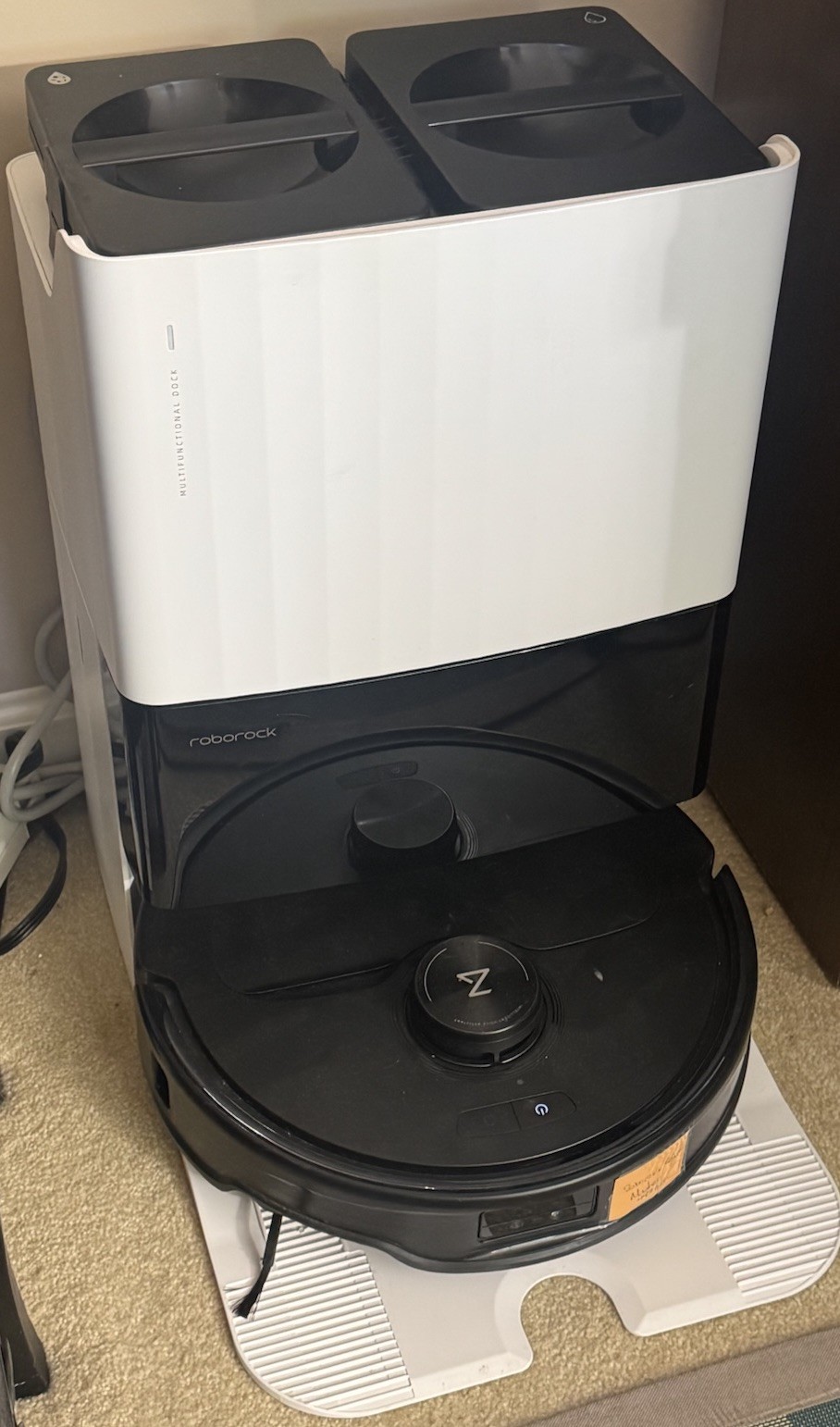 Roborock Qrevo Master Black (QR2PPS+EWFD22LRR) Vacuum&Mop,10,000Pa, Only 274 Hrs gallery