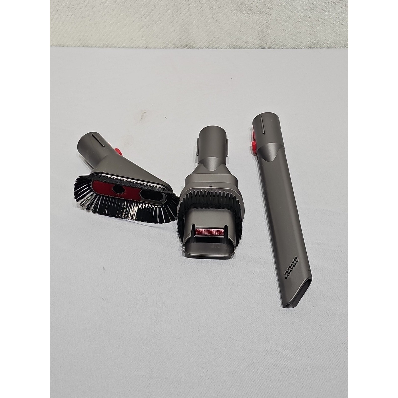 Dyson V7/V8 Cordless Vacuum Cleaner | REPLACEMENT ATTACHMENTS 3-PACK gallery