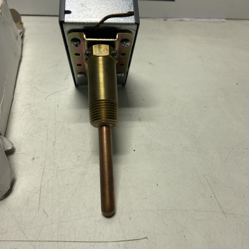 Johnson Controls A19abc-11C Line Voltage Mechanical Thermostat, Heat Only, 100 gallery