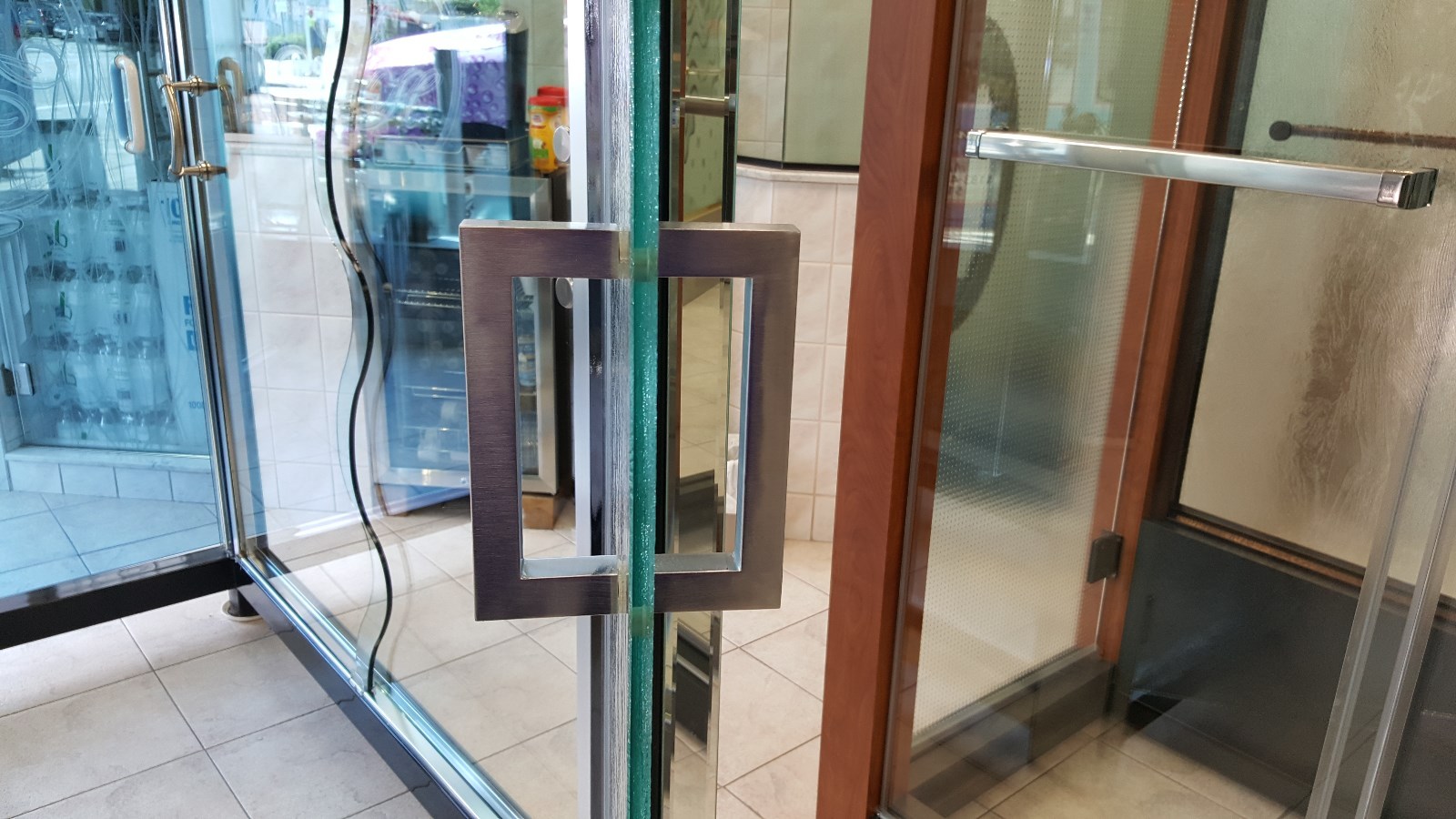 SHOWER DOOR 6" (H) OR SQUARE DOUBLE SIDED HANDLES IN ALL FINISHES SEE BELOW gallery