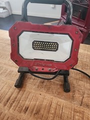 Snap On Tool LED Work Light 2000 Lumens 120 Volts AC 692404 25 Watts