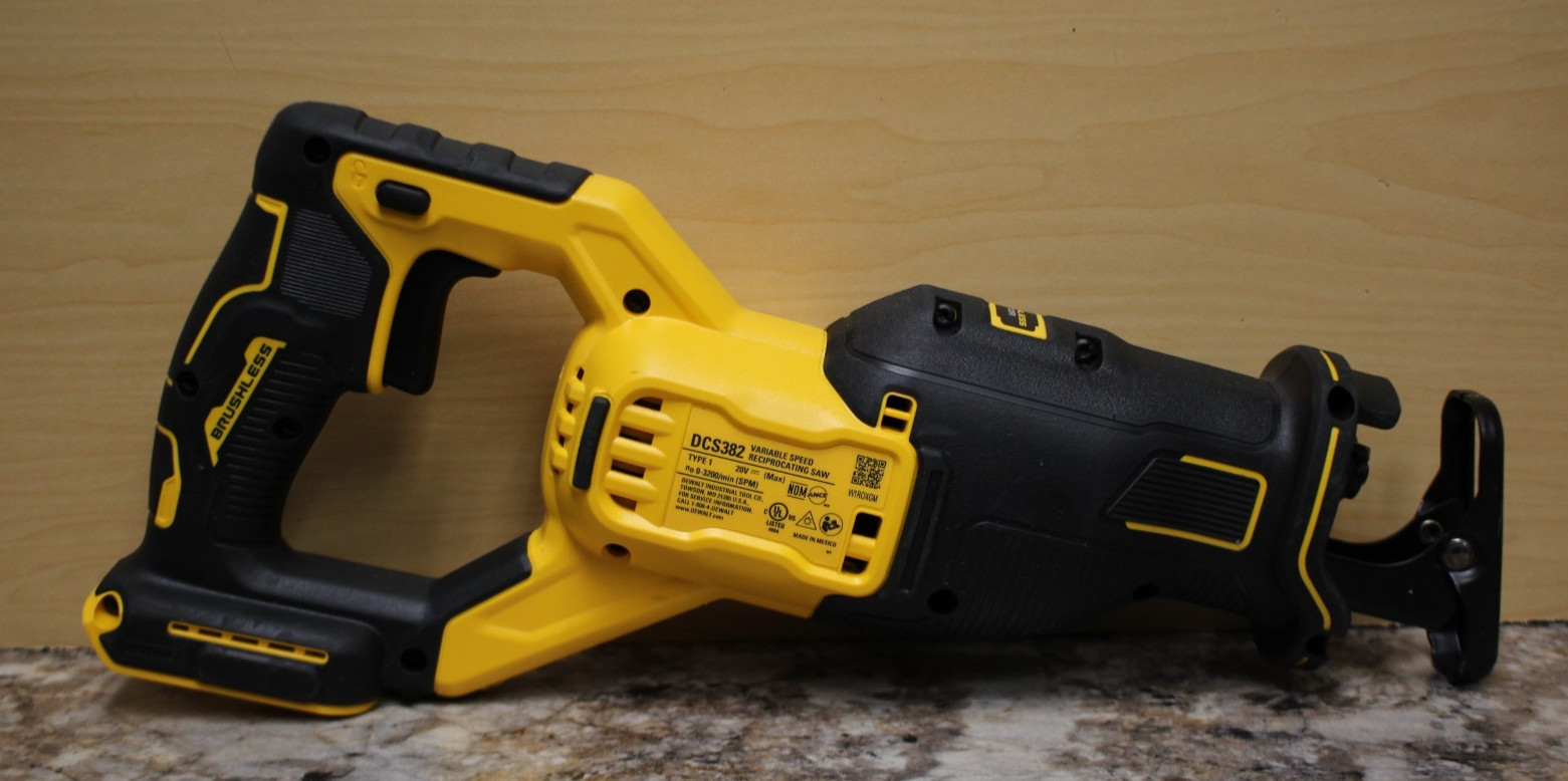 (RI3) DeWalt DCS382 20V Cordless Variable Speed Reciprocating Saw (Tool Only) gallery
