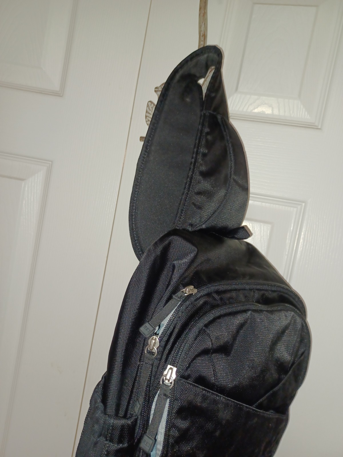 REI Shoulder Sling Bag Backpack Day Pack Black 3