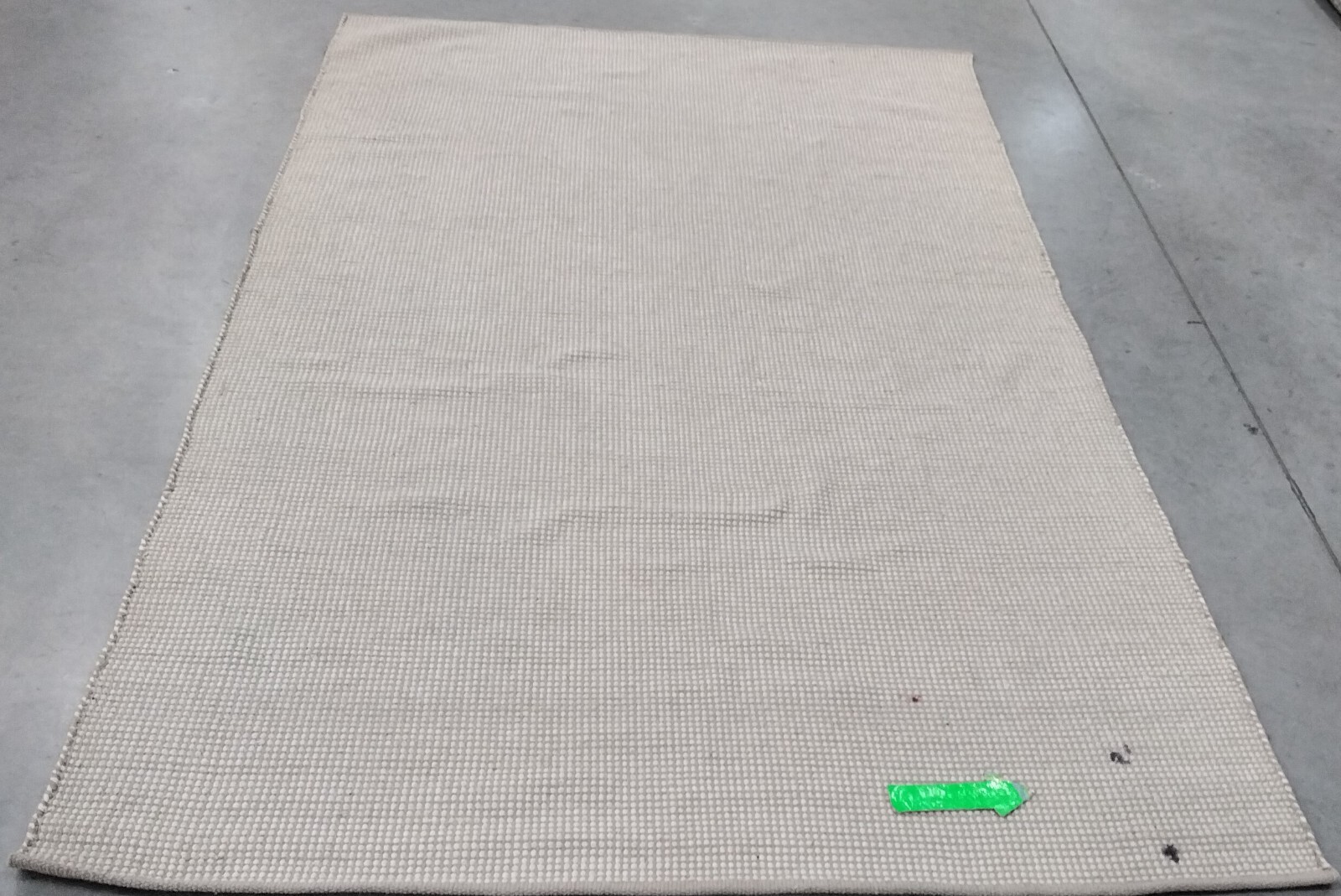 IVORY / GREY 5' X 8' Spot on Rug, Reduced Price 1172745420 MTK345A-5 gallery