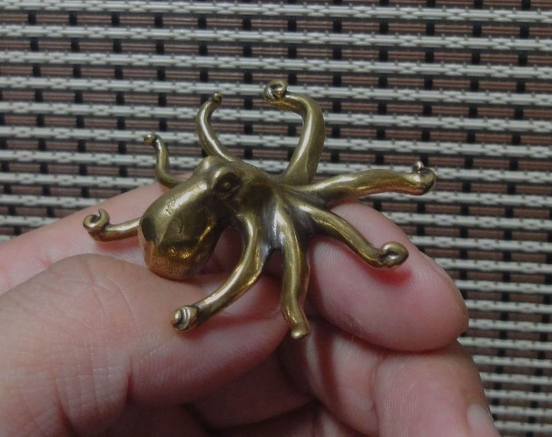 Vintage Style Solid Brass Pure Copper Sea Animal Octopus Figurine Statue gallery