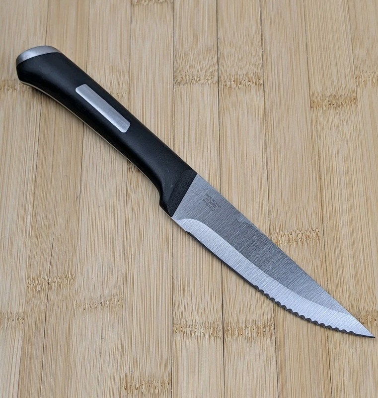Calphalon PRECISION SERIES 4.5" Serrated STEAK Knife Single - NEW, Never Used! gallery