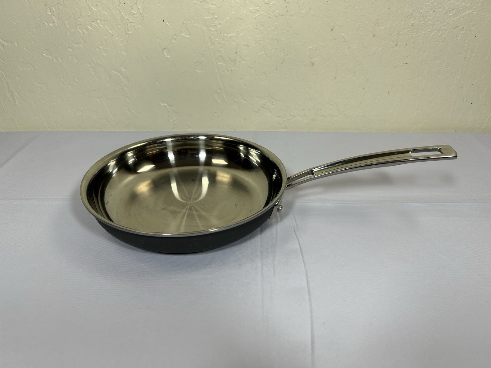 Cuisinart Skillet 8 Inch MultiClad MCU22-20N Fry Pan gallery
