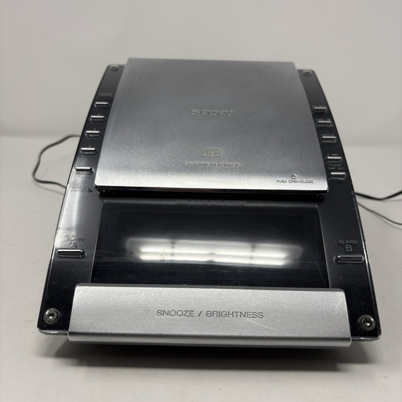 Sony Dream Machine ICF-CD7000 AM/FM CD Alarm Clock - Tested Working gallery