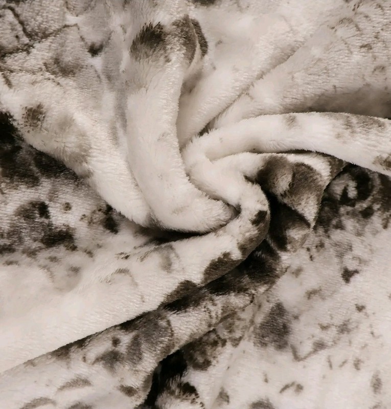 RoseKind Python Super Soft Throw Blanket 40 X 60 in gallery
