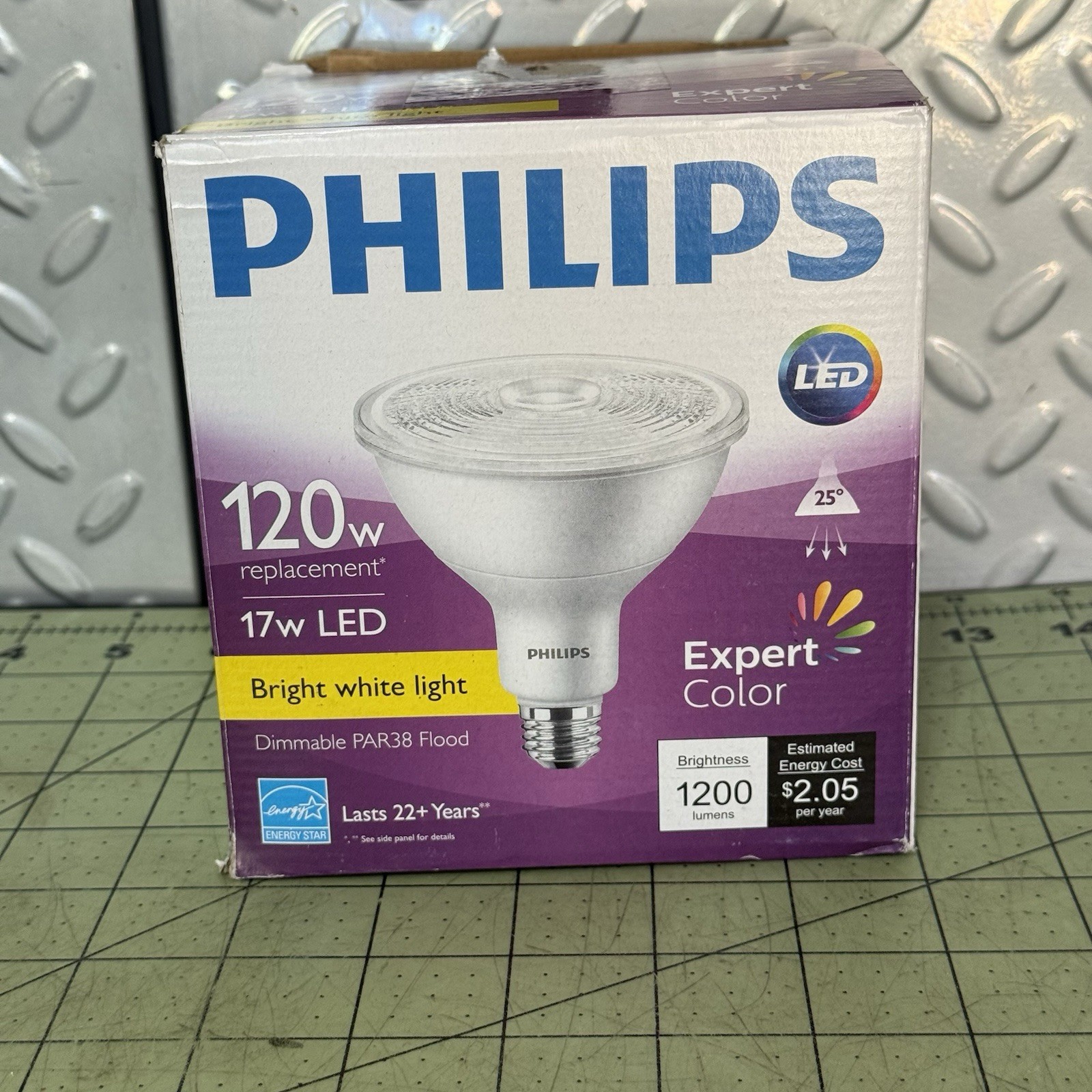 Philips Dimmable PAR38 Flood 17W LED ExpertColor 25° 1200Lm Bright White Qty-1 gallery