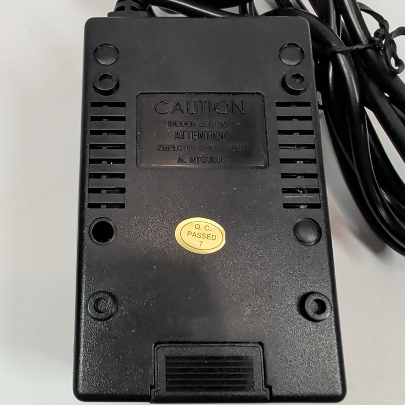 VCT VTM 150UK Step Down Voltage Converter 220V To 110V 150W Tested Working gallery