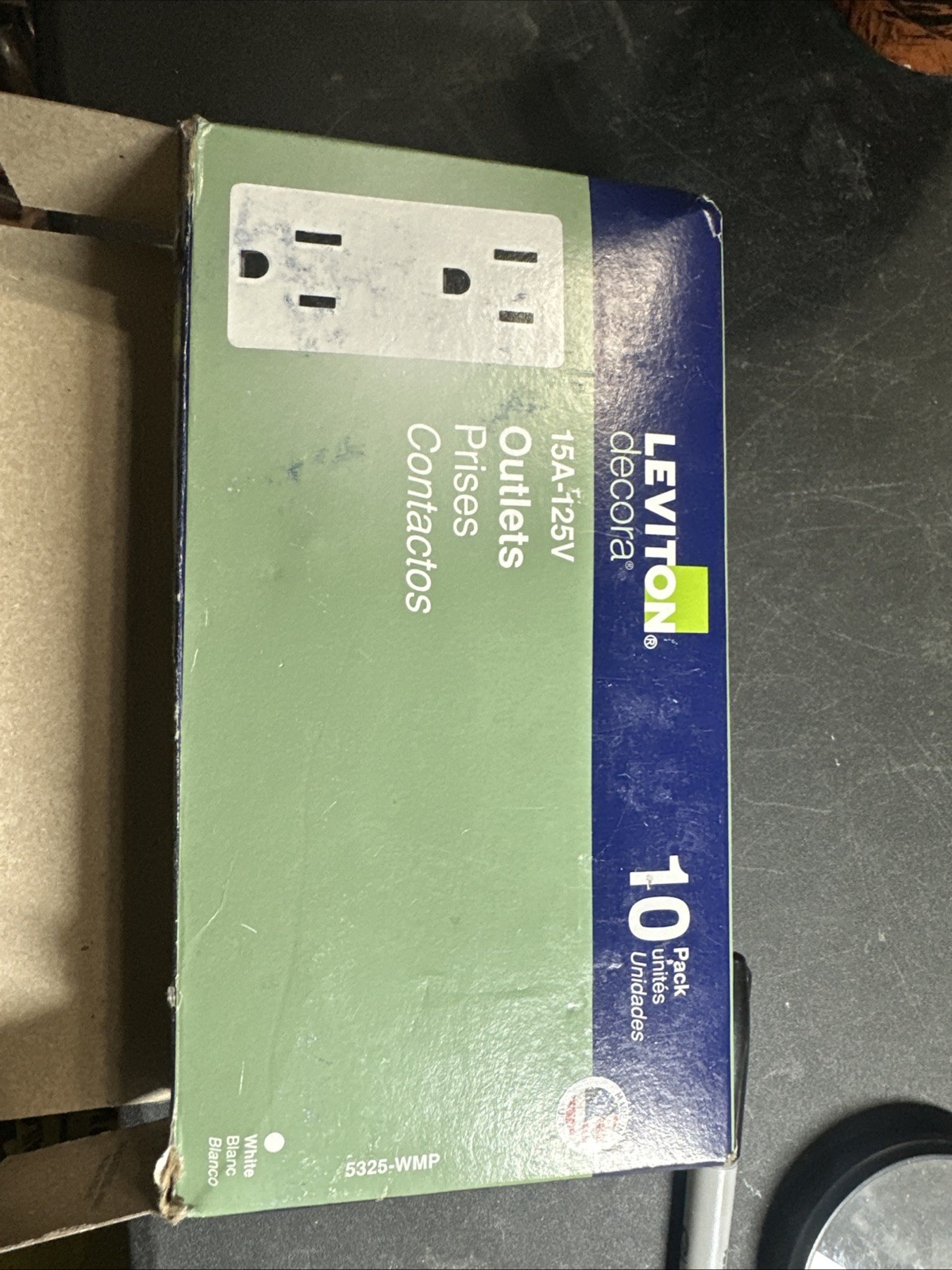 Leviton Decora 15A-125V Outlets 10 pack gallery