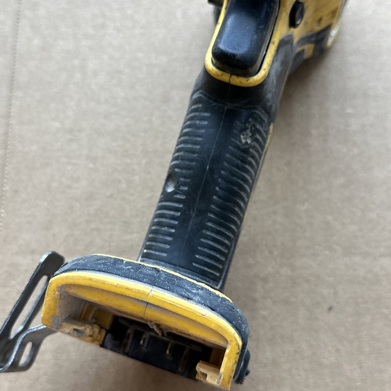 DEWALT DCF809 Impact Driver 20V Brushless 1/4 in Compact Lightweight HEAVY USE gallery
