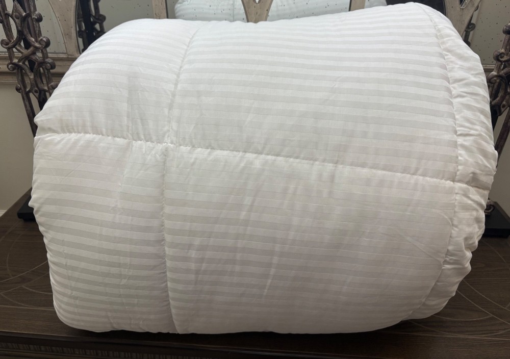 Pottery Barn Hydrocool Moisture Wicking Duvet Insert Ultra Plush K/CK