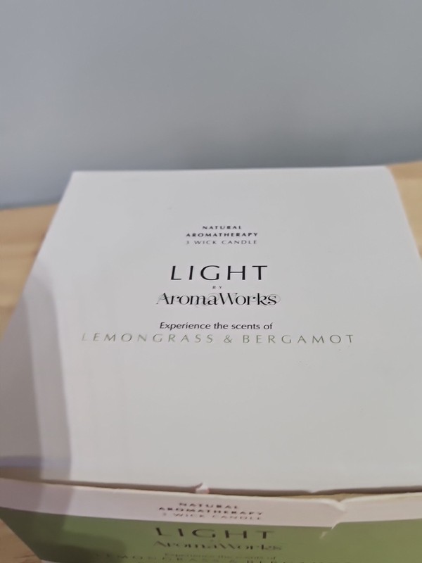 "Light" By Aromaworks Lemongrass/Bergamot 3 Wick 100% Pure Essential Oil Candle gallery