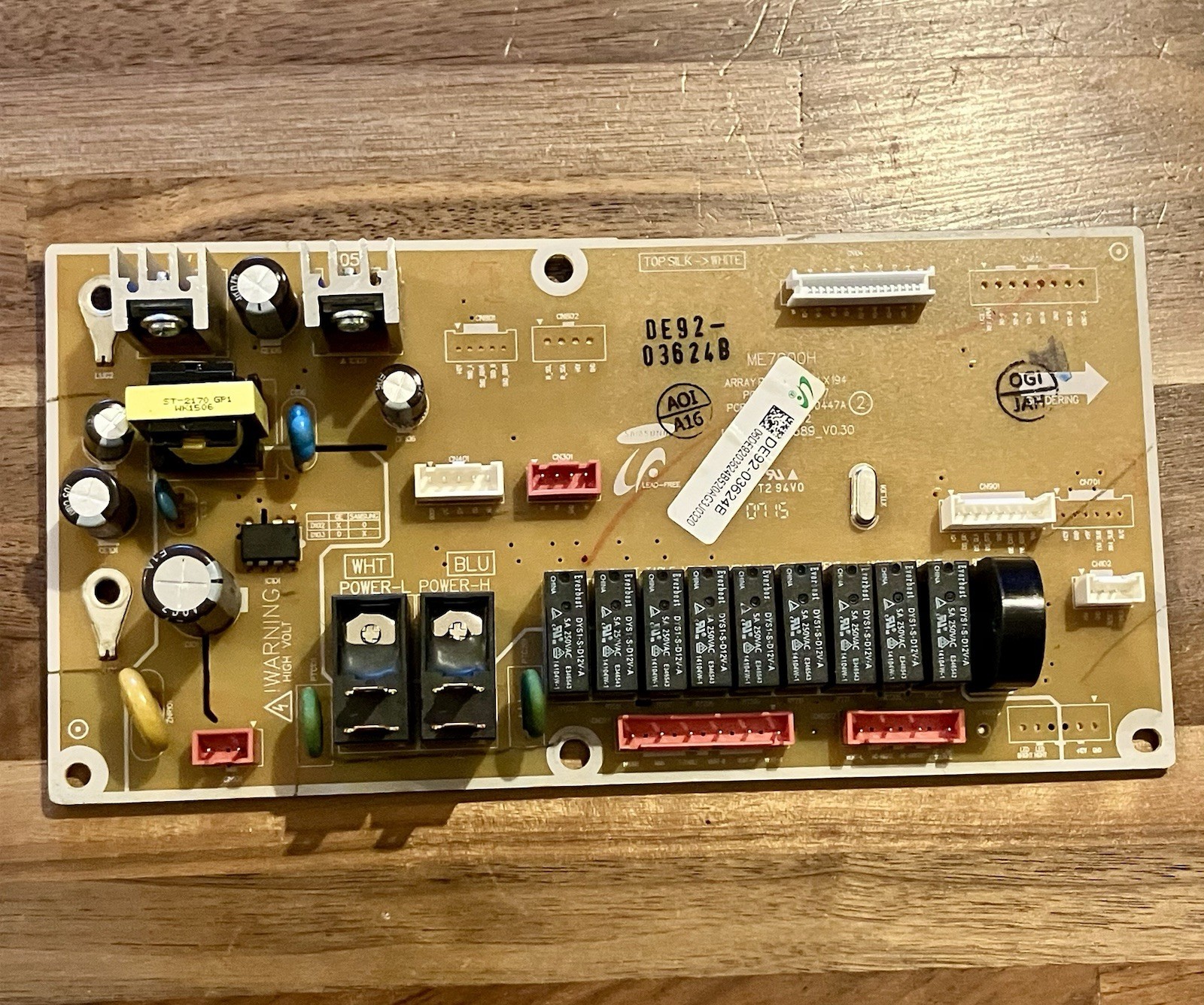 Samsung DE92-03624B Microwave Main Control Board Removed From Model ME18H704SFS gallery