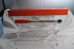 Matco TW75F 3/8″ Torque Wrench 10-75 FT. LBS VINTAGE TOOLS W/METAL CASE
