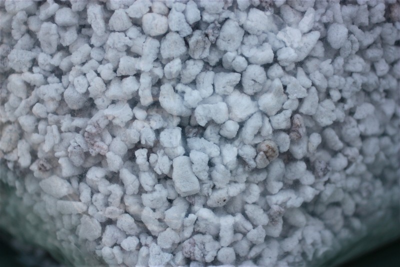 Perlite Coarse Size 3, Larger Volume 2 –4 Gal, Seed Starting, Hydroponics, Mixes gallery