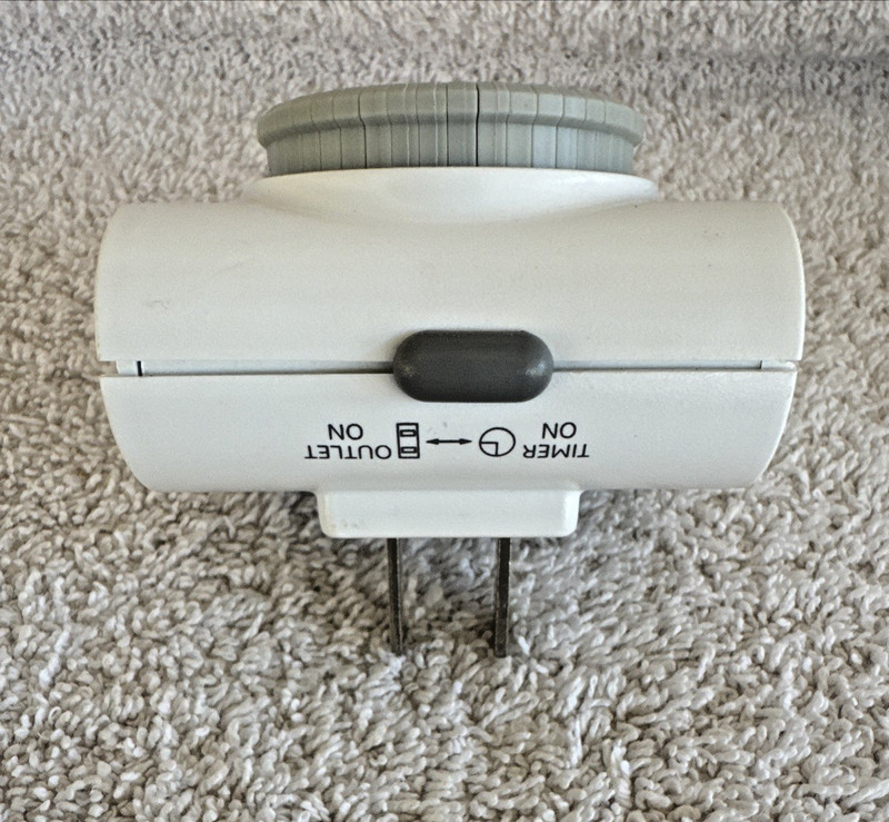 GE 24-Hour Plug-in Dial Timer 125 VAC 60Hz 15A 1250W Model Ge5310 Tested / Works gallery